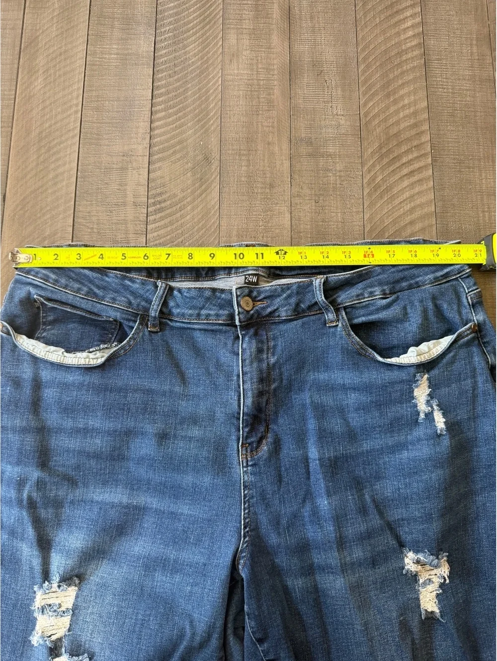 Judy Blue Relaxed Fit Distressed Jeans